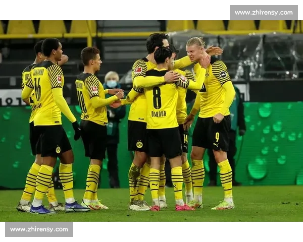 霍芬海姆启动芬克格拉夫转会谈判,斯图加特静待球员态度转变 霍芬海姆启动芬克格拉夫转会谈判,斯图加特静待球员态度转变